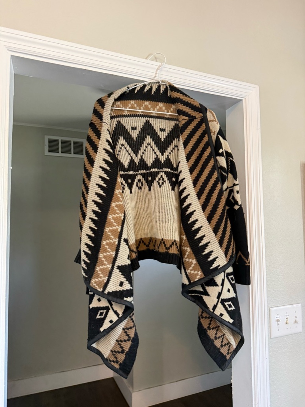 Dreamers Black, Cream & Brown Aztec Open Knit Cardigan Small
